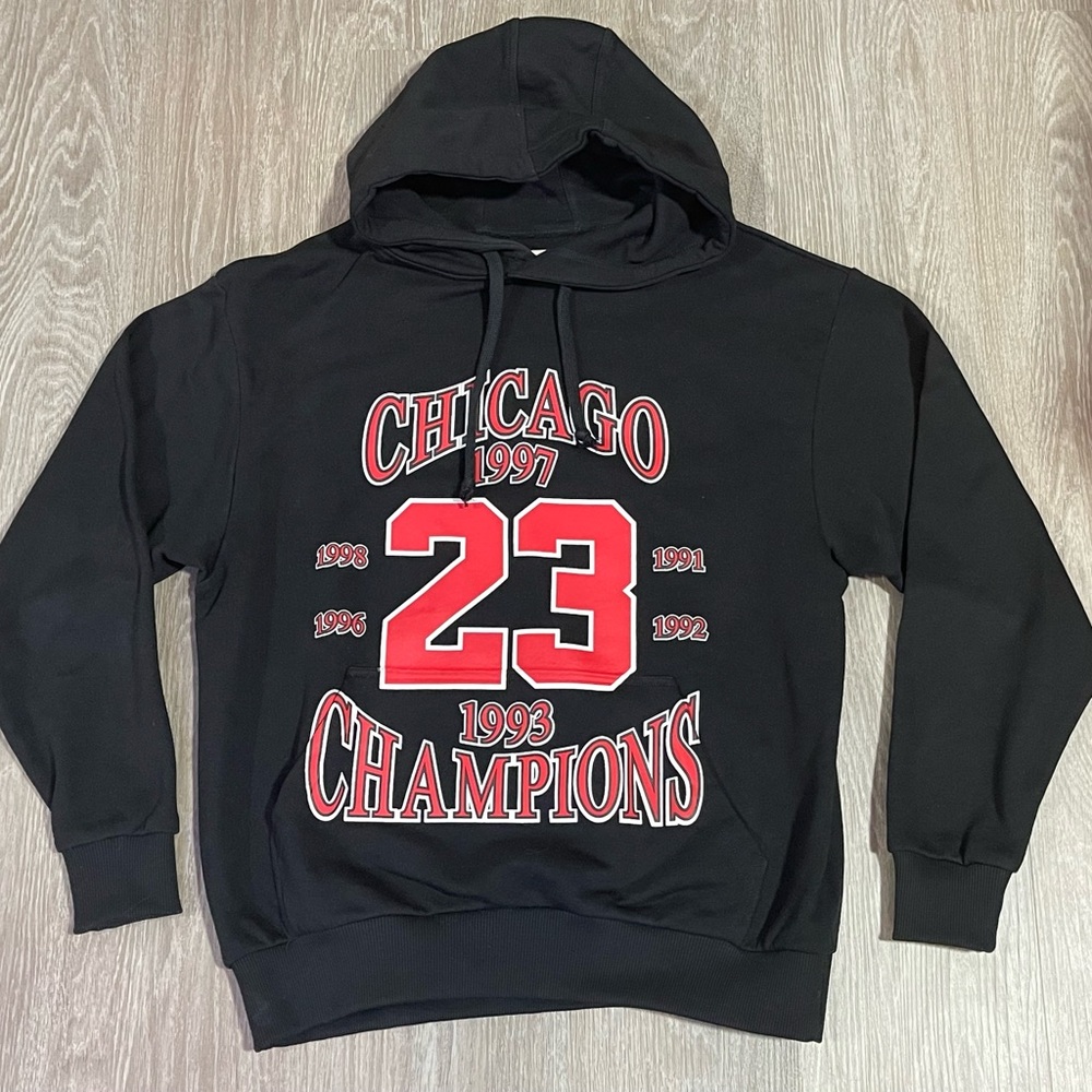 Ih Nom Uh Nit Paris Chicago Bulls Jordan #23 6x NBA Champions Hoodie Sz. S